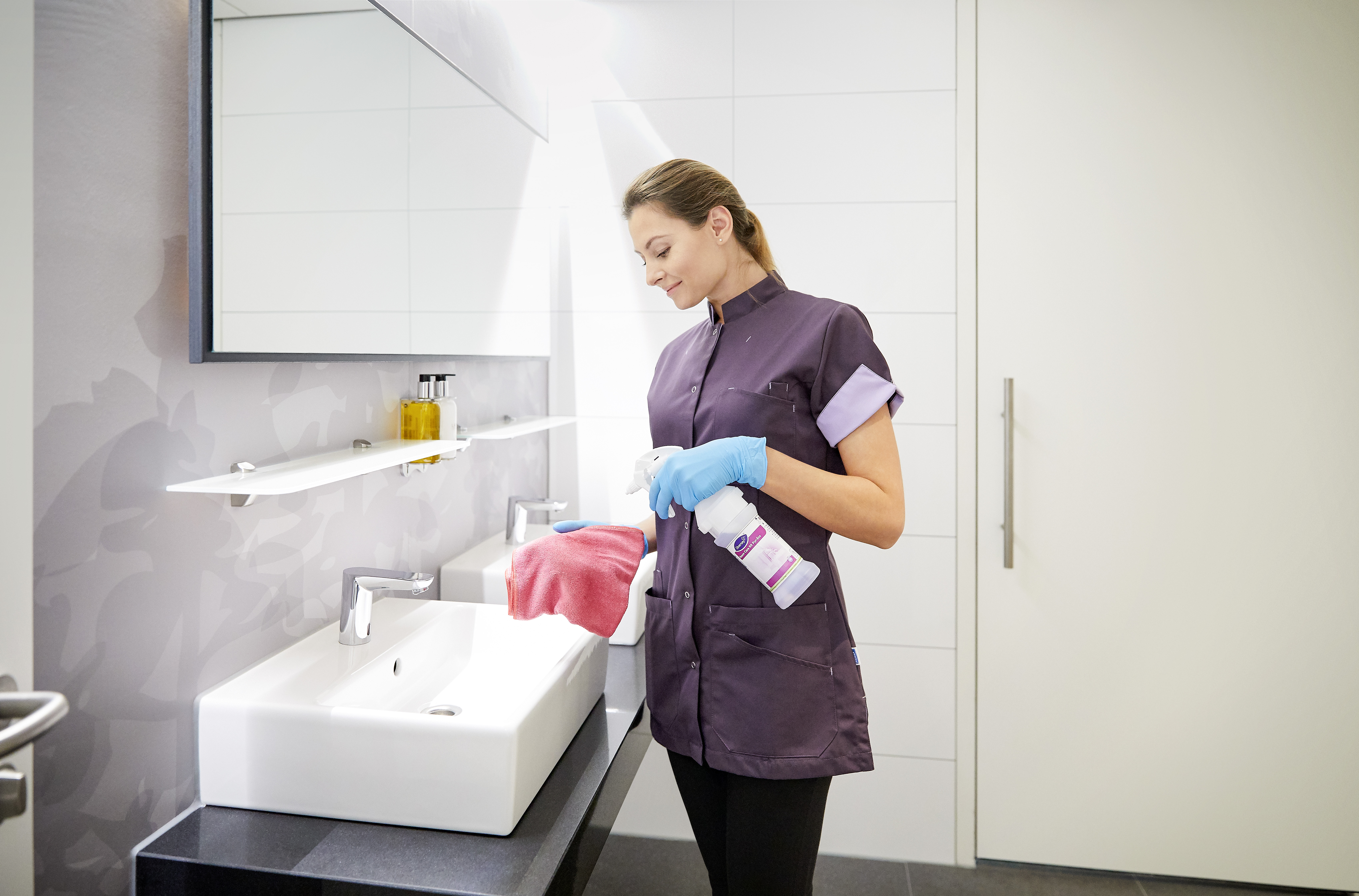 HOSPITALITY_19_WASHROOM_CLEANING HOSPITALITY_19_WASHROOM_CLEANING